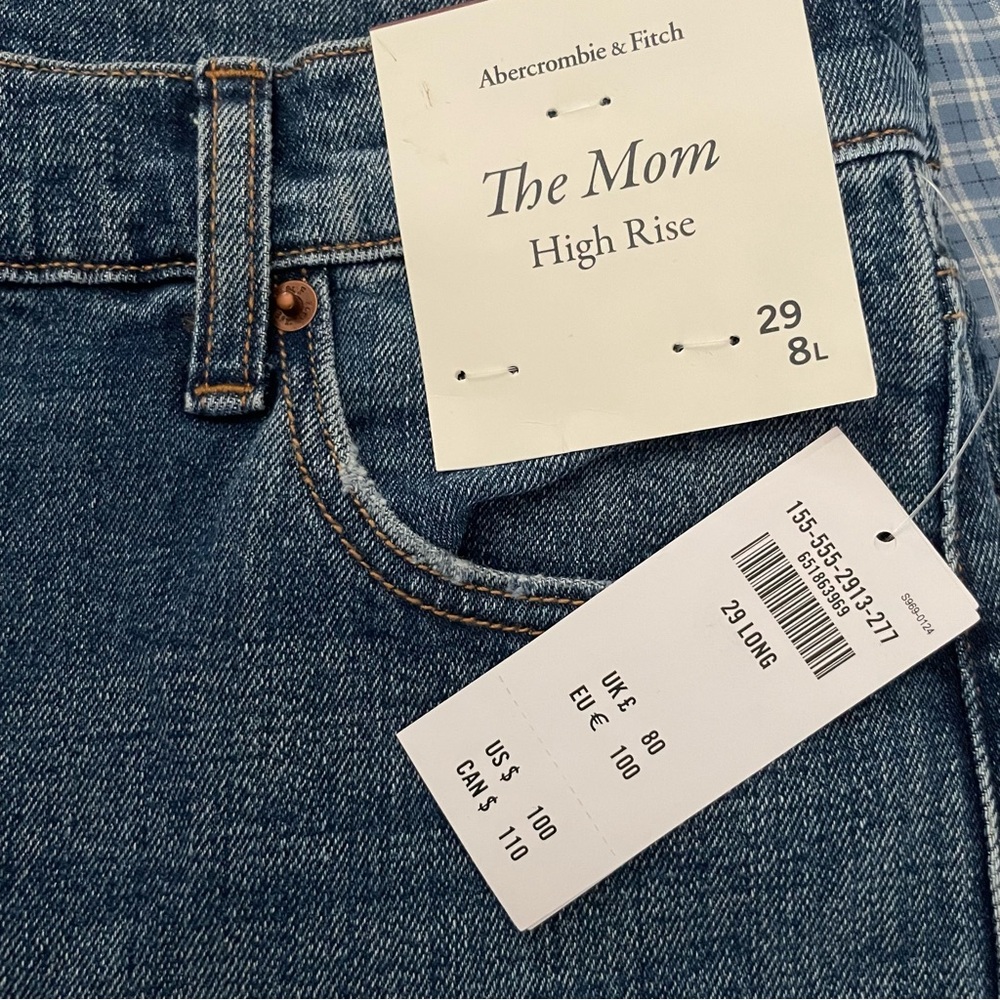 Abercrombie & Fitch The Mom High Rise Size 29 Long